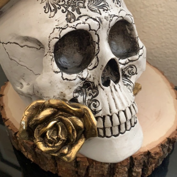 Gold Top Hat Skeleton Skull Head Decor - Picture 8 of 9